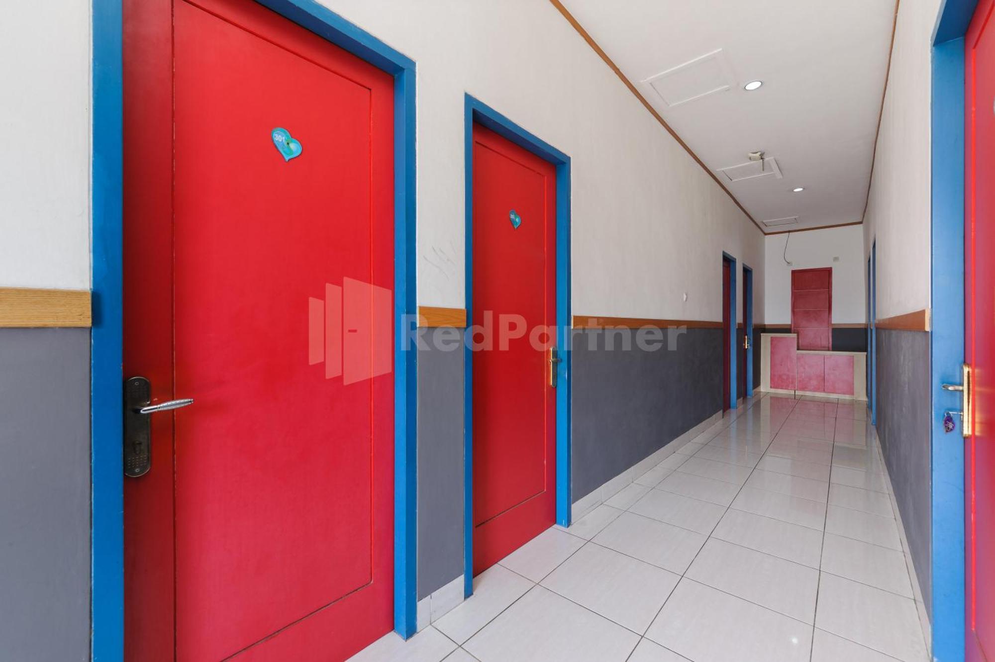 Ian Hotel Jaksa Mitra Reddoorz Jakarta Ngoại thất bức ảnh