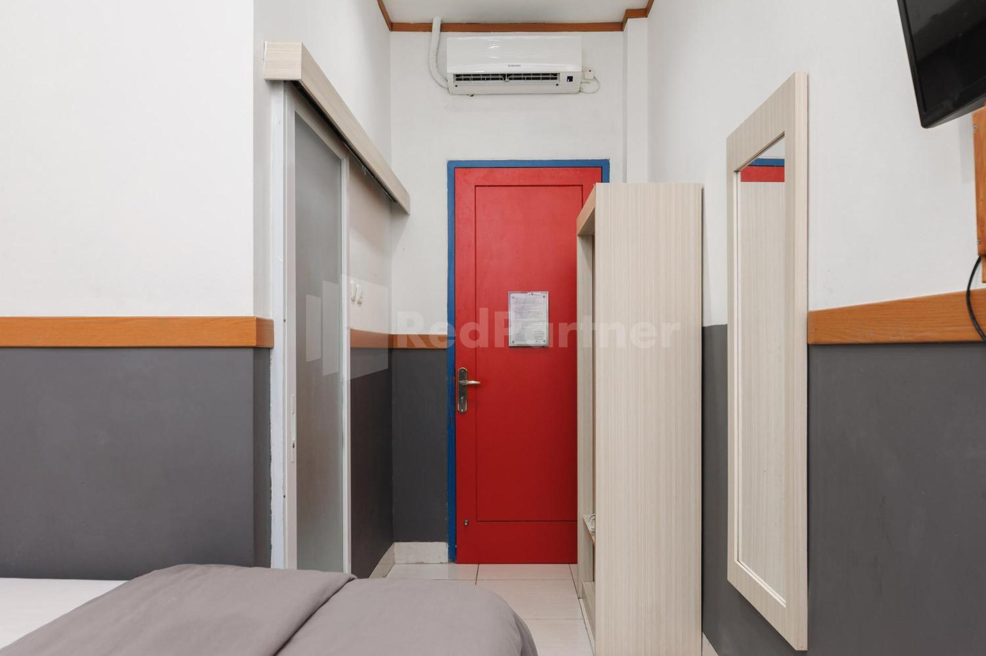 Ian Hotel Jaksa Mitra Reddoorz Jakarta Ngoại thất bức ảnh