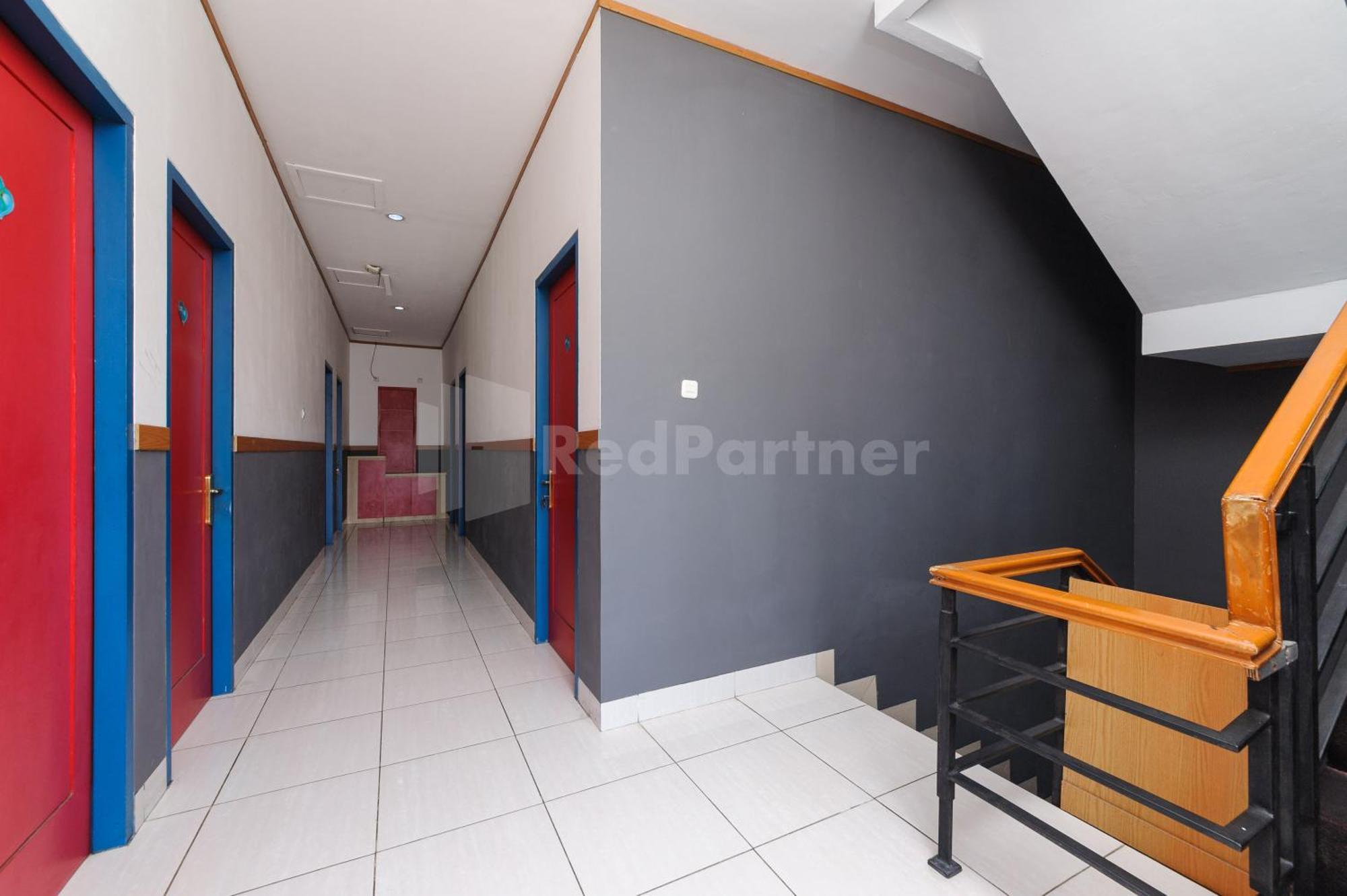 Ian Hotel Jaksa Mitra Reddoorz Jakarta Ngoại thất bức ảnh